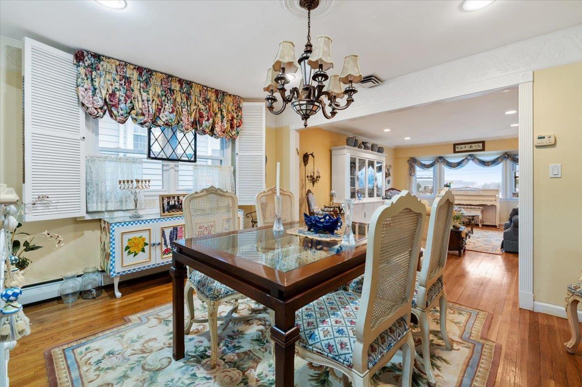 Single Family Beech  Nassau County, NY 11509, MLS-855058-10