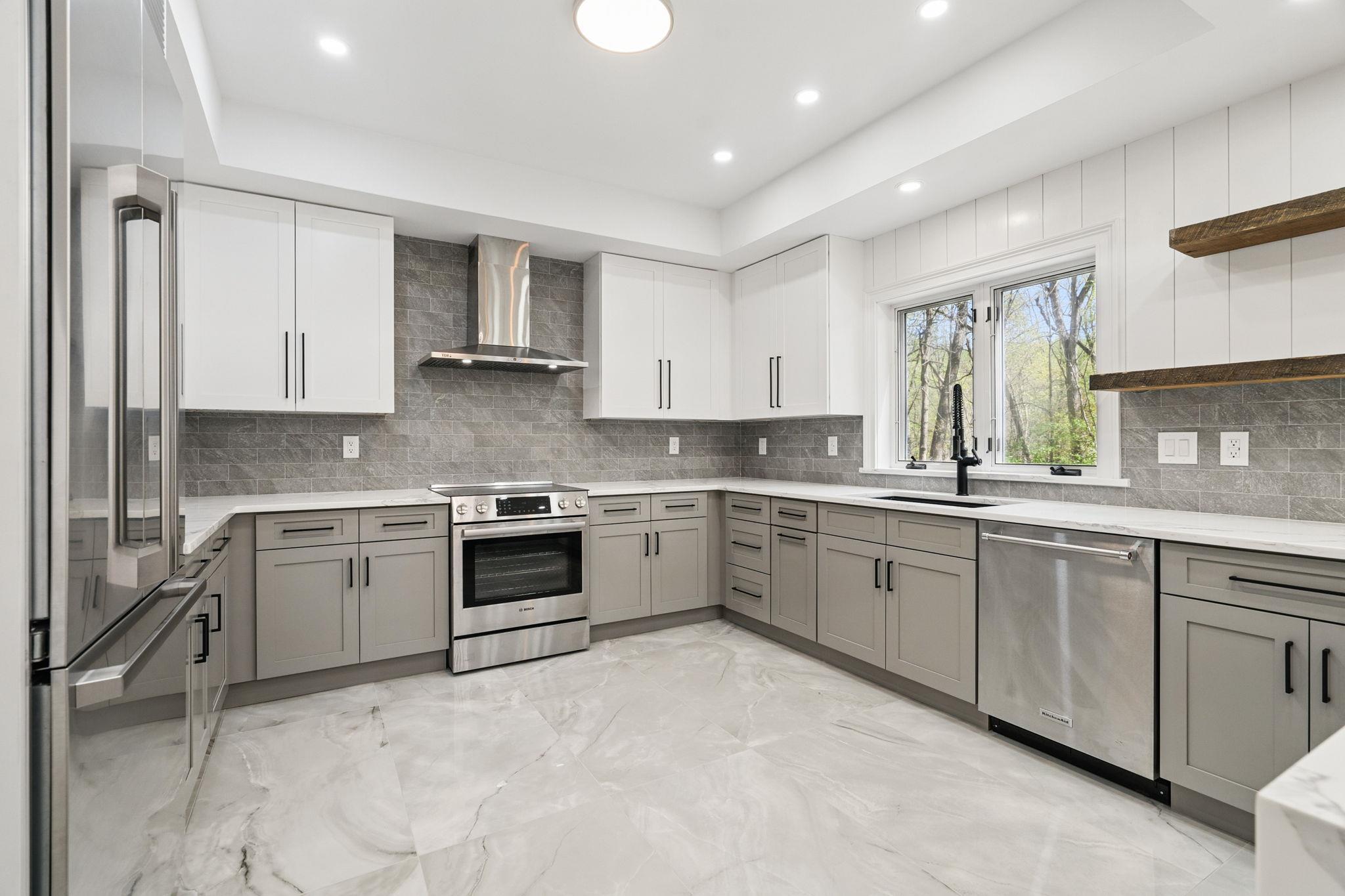 Single Family Estates  Westchester County, NY 10562, MLS-855061-11