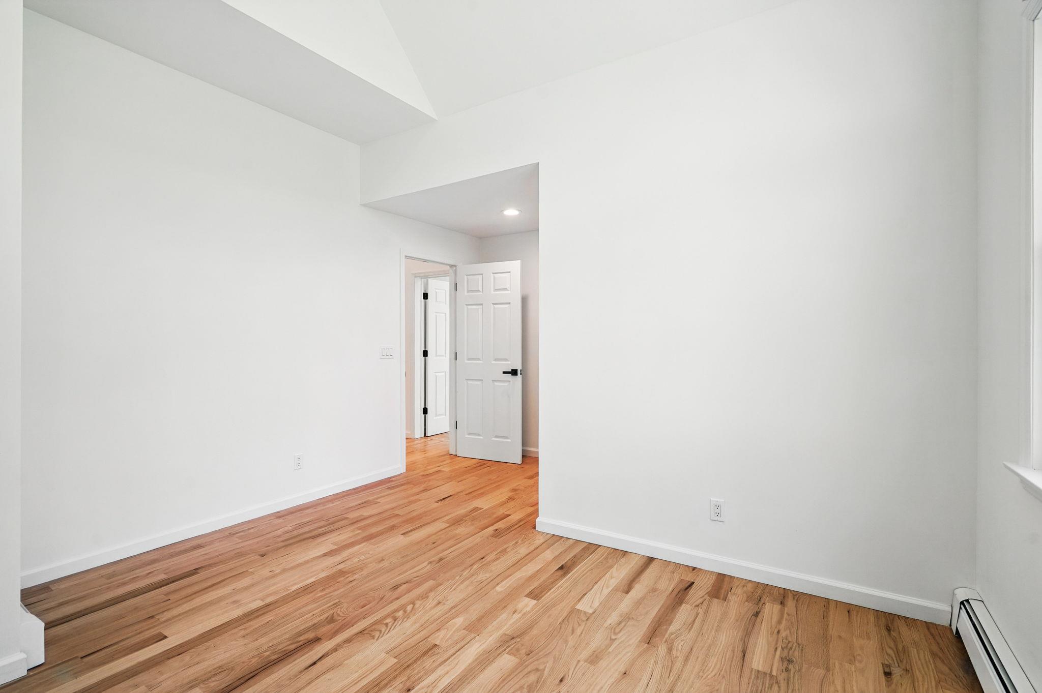 Single Family Estates  Westchester County, NY 10562, MLS-855061-16