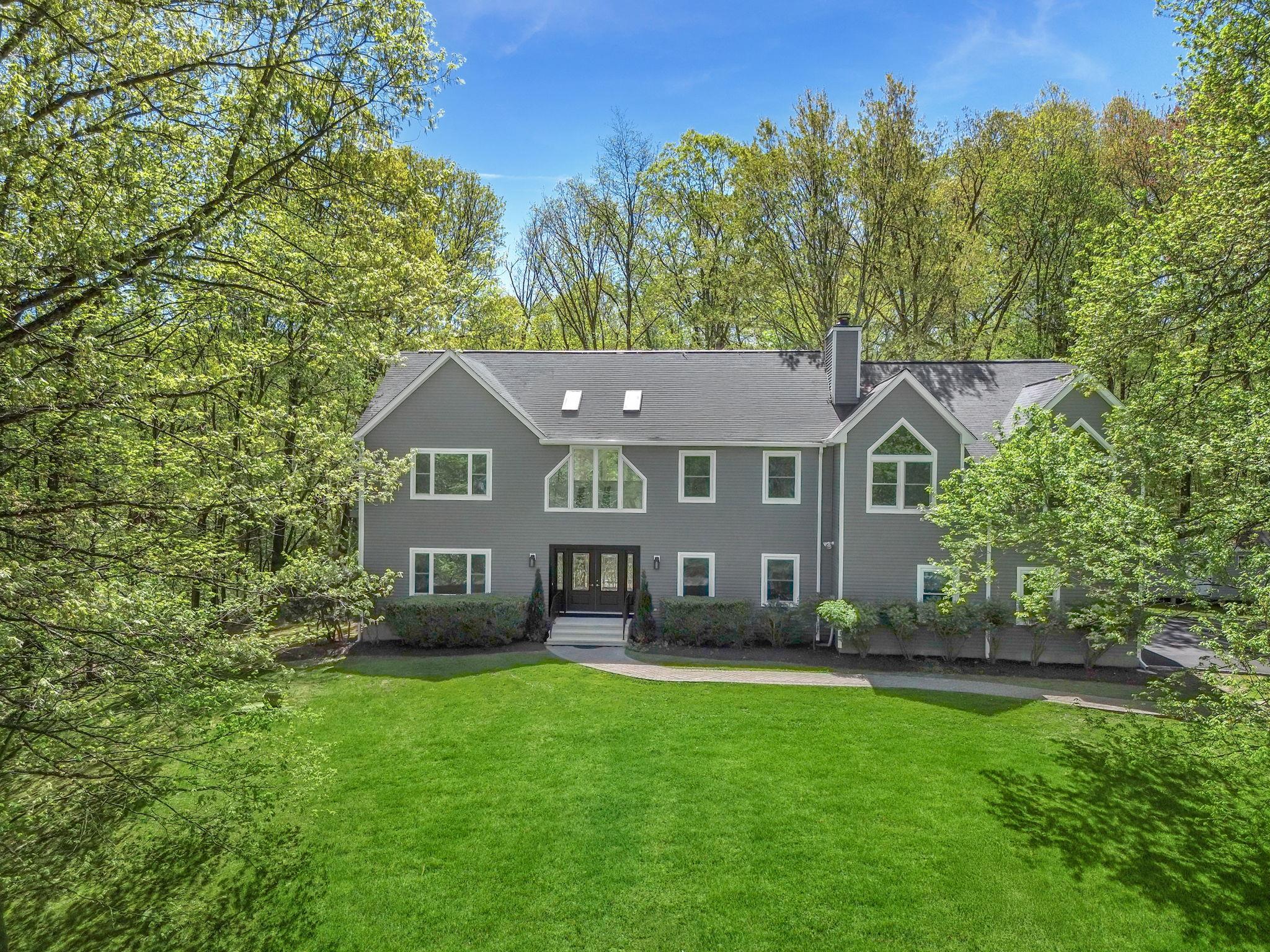 Single Family Estates  Westchester County, NY 10562, MLS-855061-2
