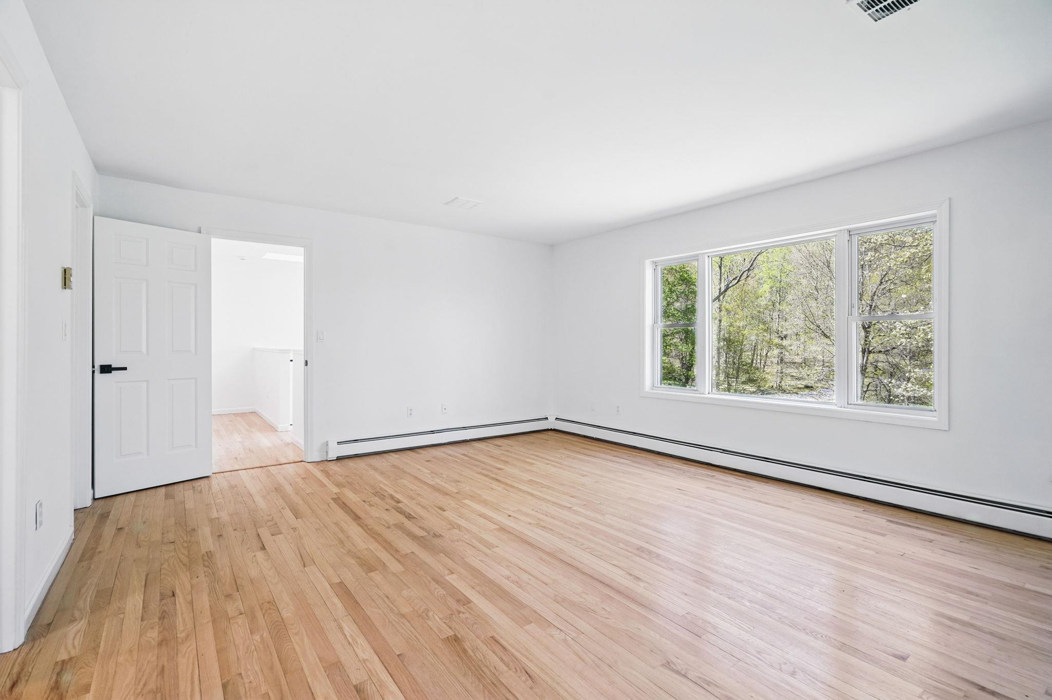 Single Family Estates  Westchester County, NY 10562, MLS-855061-25