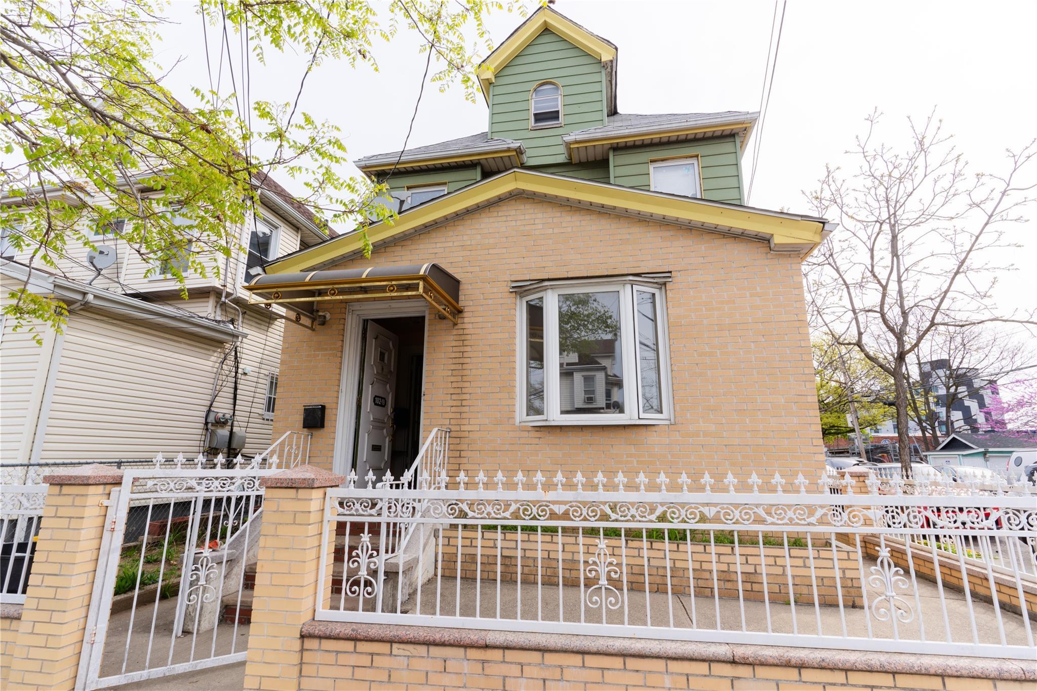 Single Family Remington  Queens, NY 11435, MLS-855062-2