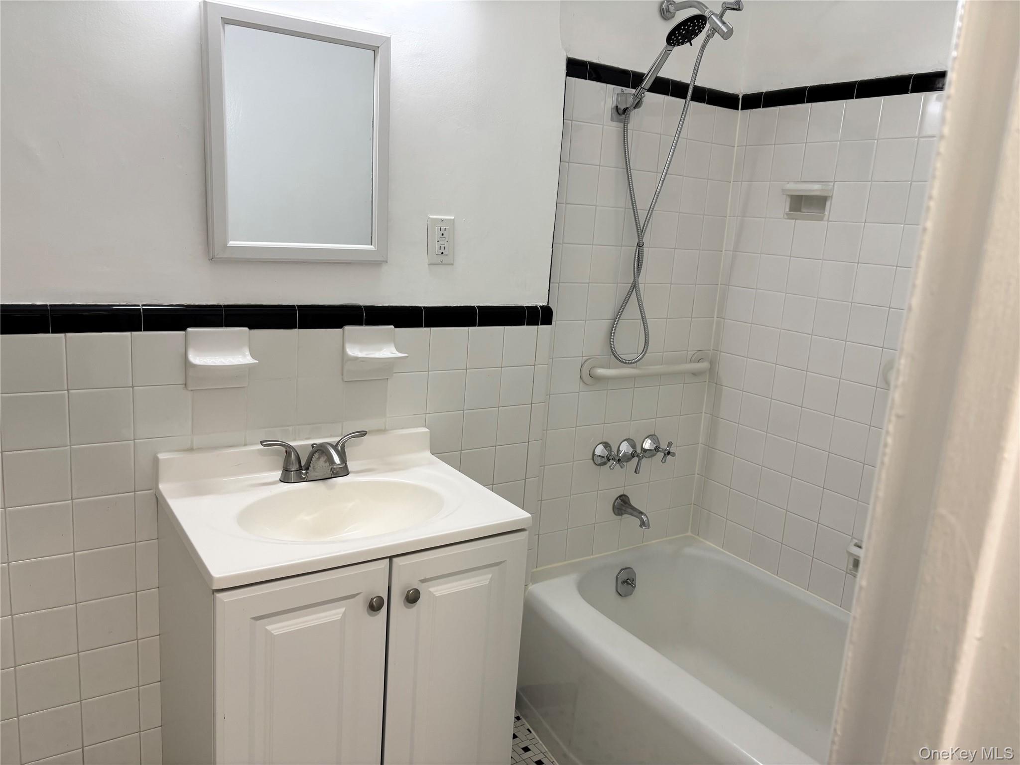 Condo Midland Westchester County, NY 10708, MLS-855063-11