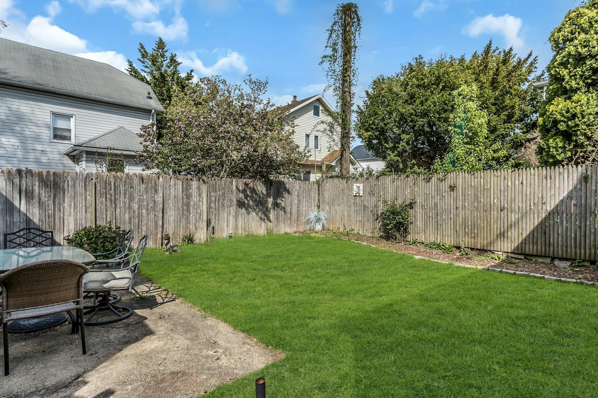 Single Family Cleveland  Nassau County, NY 11580, MLS-855078-23
