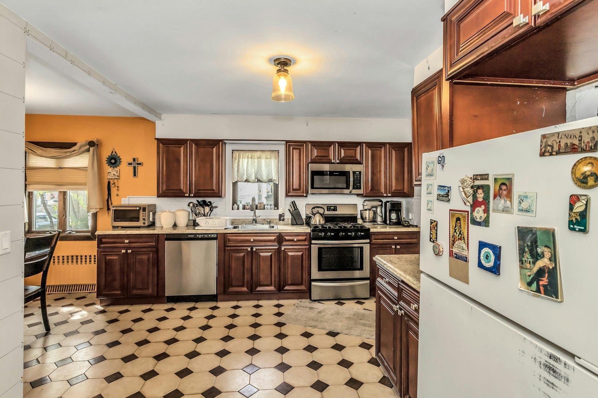 Single Family Cleveland  Nassau County, NY 11580, MLS-855078-9