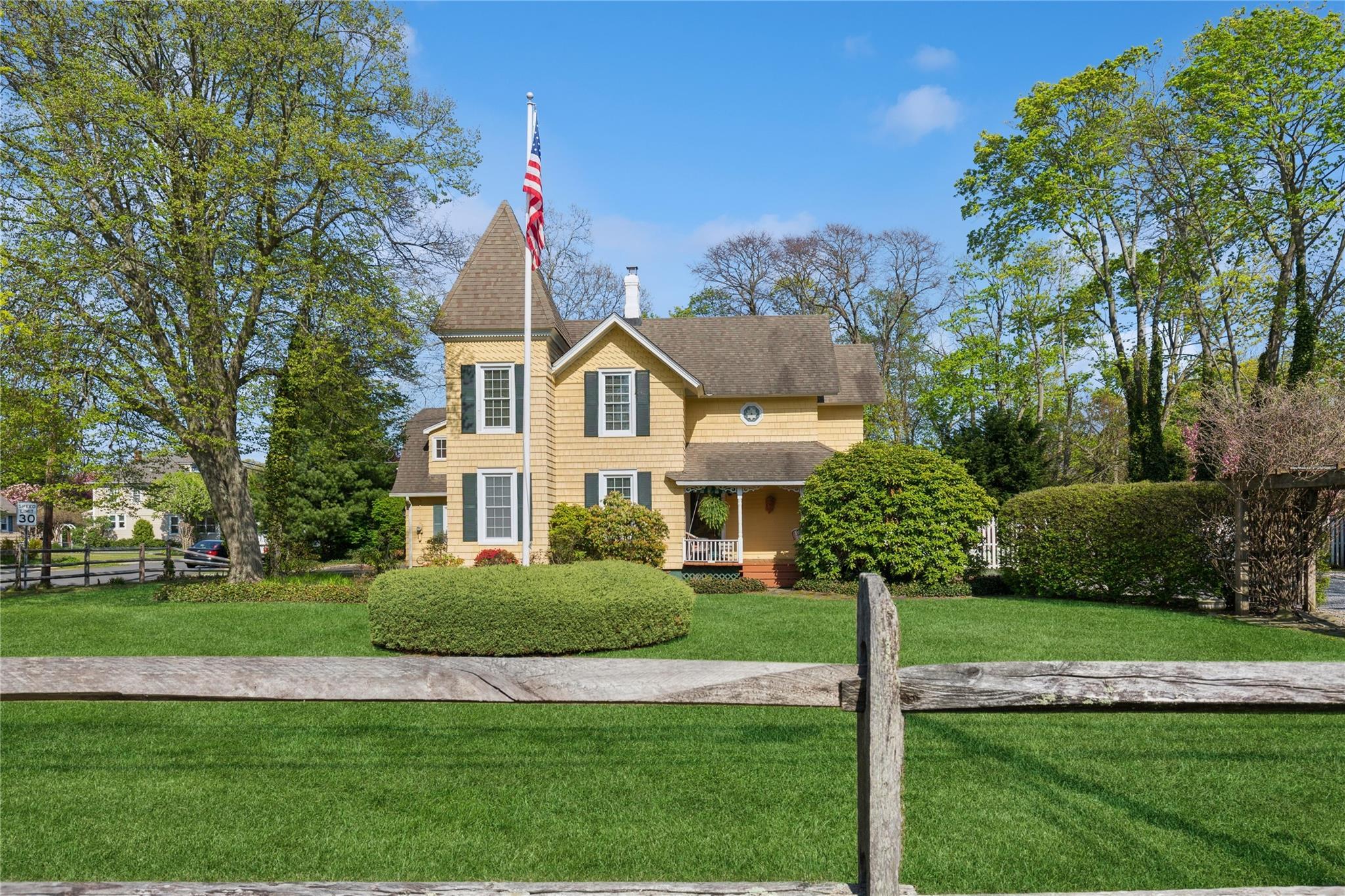 Single Family Bayport  Suffolk County, NY 11705, MLS-855081-2