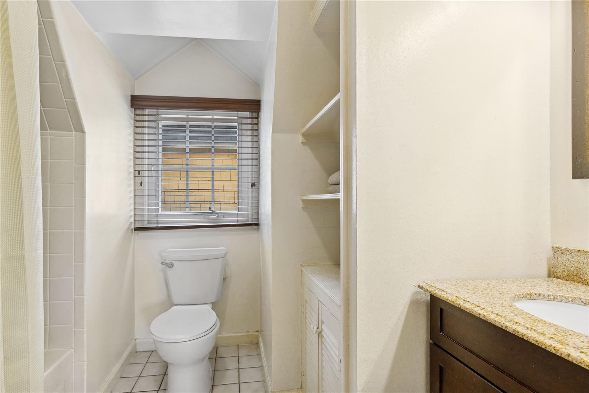 Single Family Bayport  Suffolk County, NY 11705, MLS-855081-28