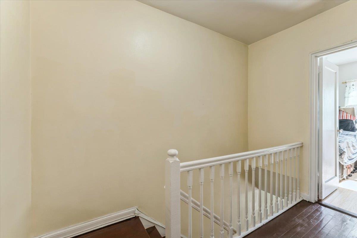 Single Family 208th  Queens, NY 11427, MLS-855083-15