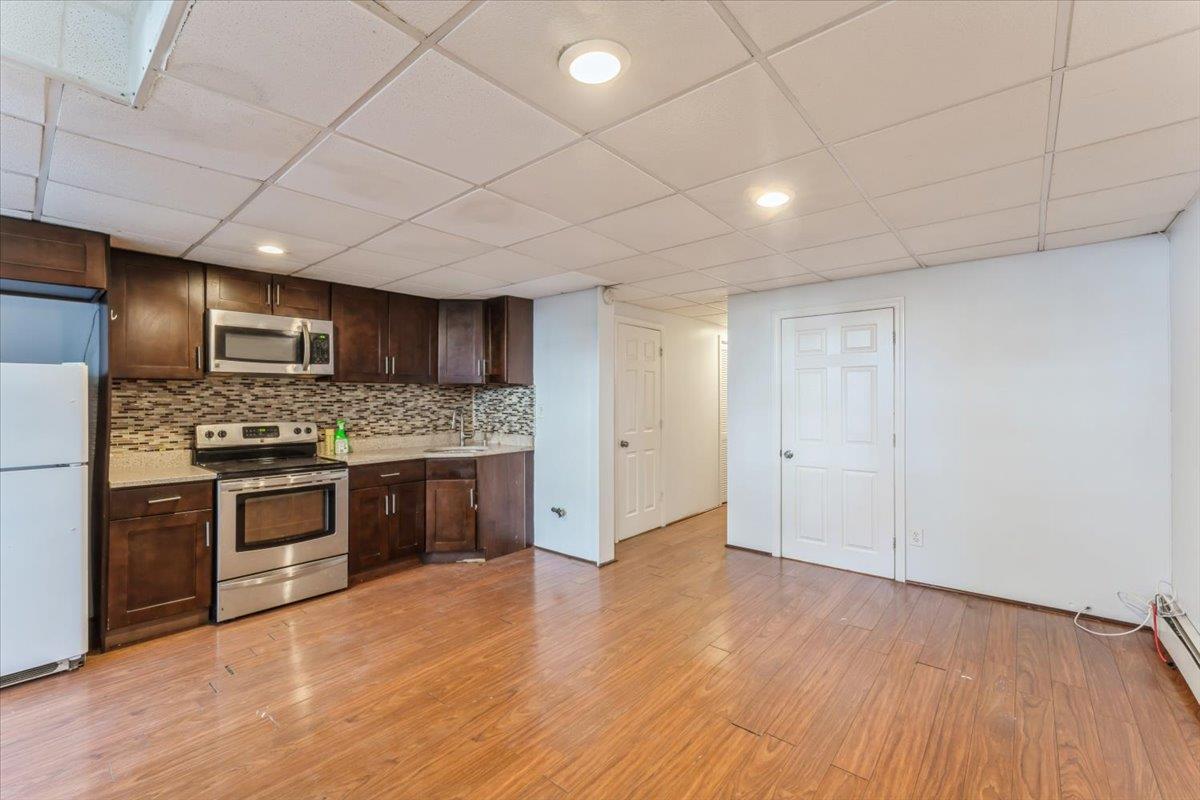 Single Family 208th  Queens, NY 11427, MLS-855083-19