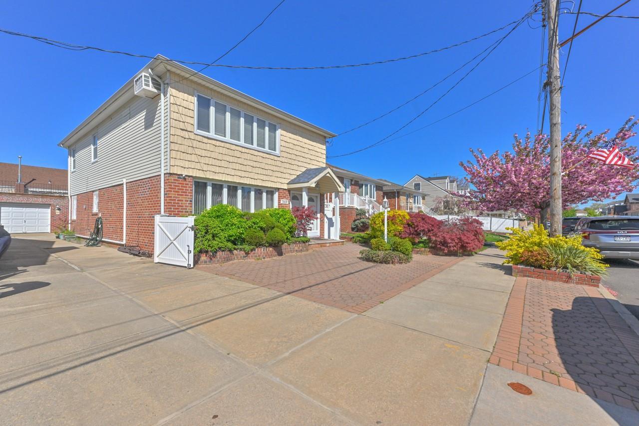 Single Family 100  Queens, NY 11414, MLS-855105-13