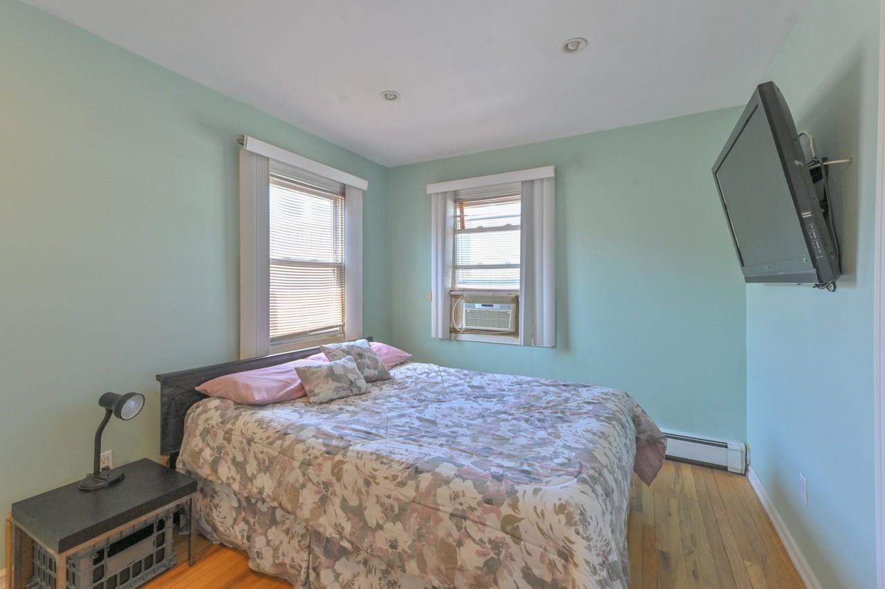 Single Family 100  Queens, NY 11414, MLS-855105-27