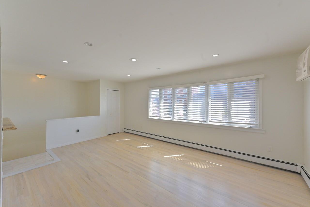 Single Family 100  Queens, NY 11414, MLS-855105-30