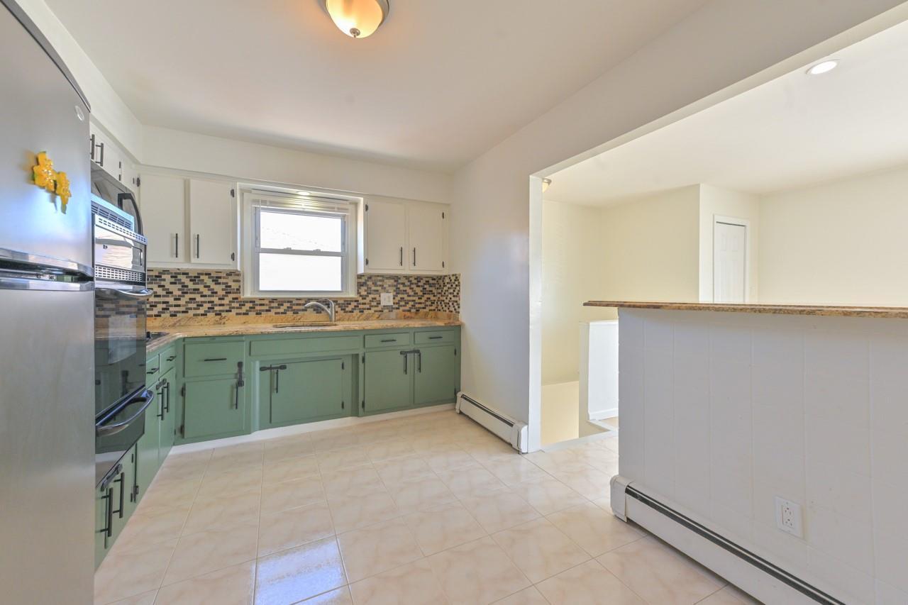 Single Family 100  Queens, NY 11414, MLS-855105-32