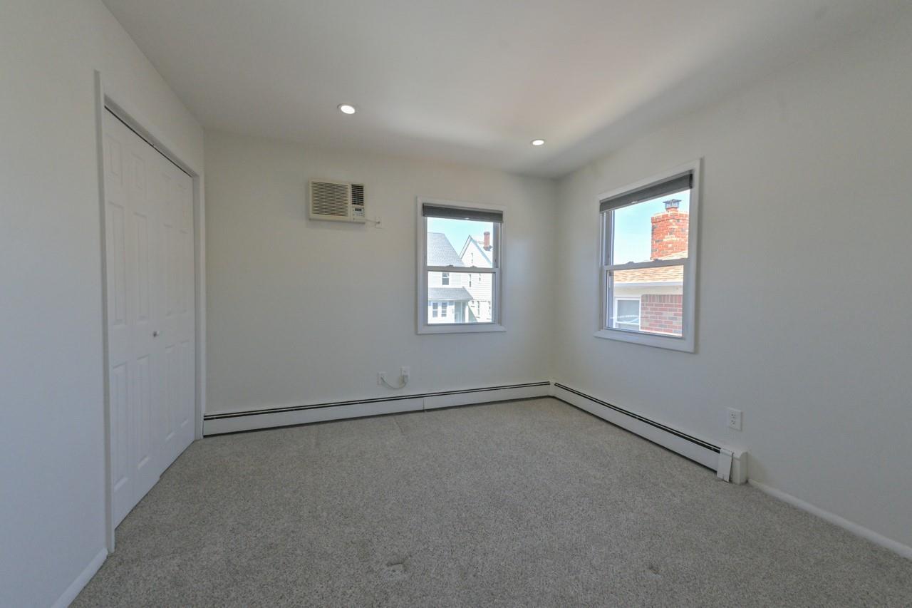 Single Family 100  Queens, NY 11414, MLS-855105-37
