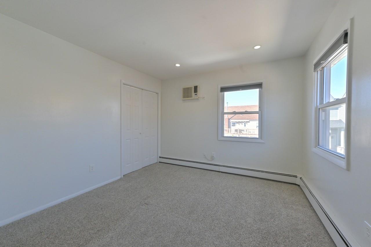 Single Family 100  Queens, NY 11414, MLS-855105-39