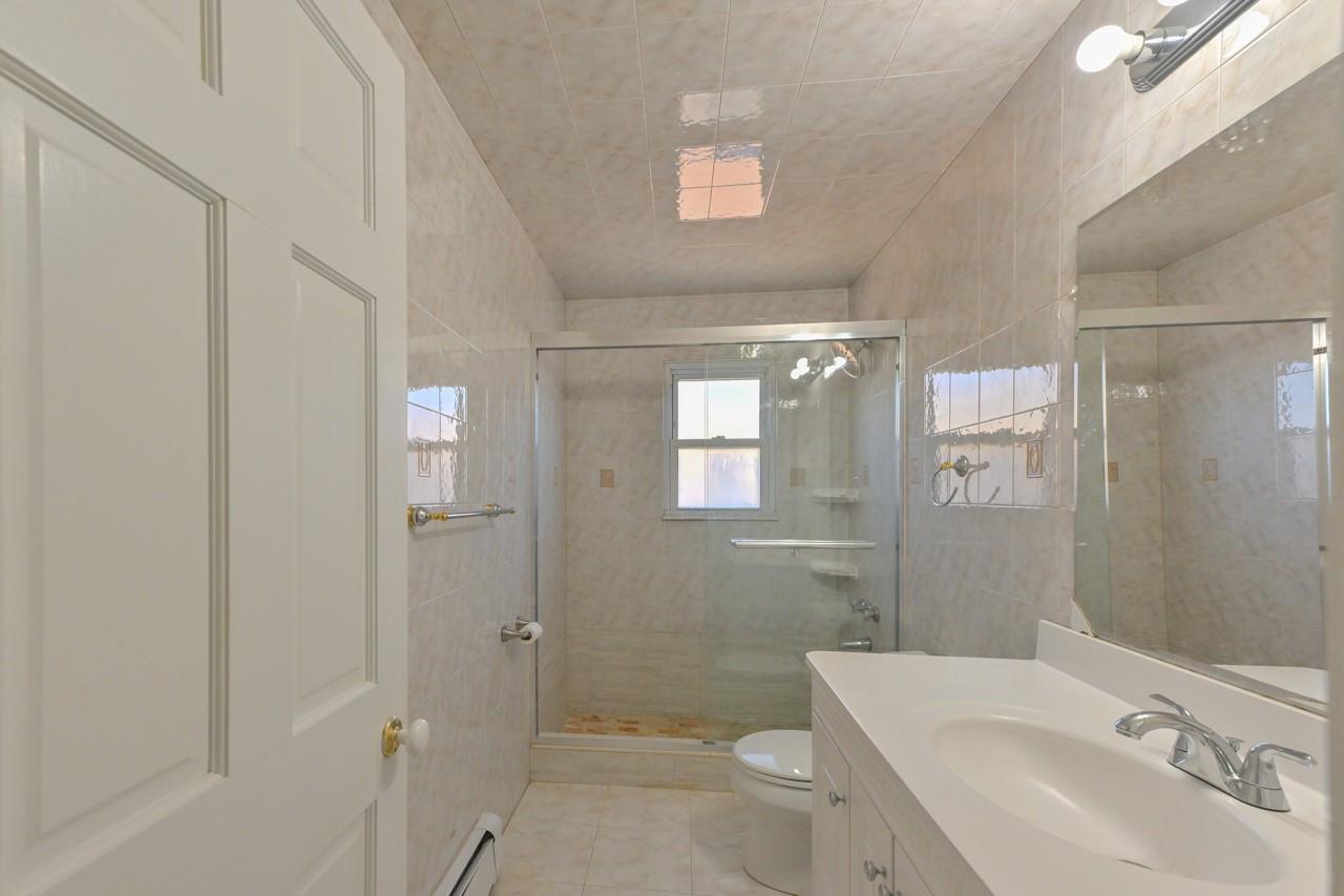 Single Family 100  Queens, NY 11414, MLS-855105-40