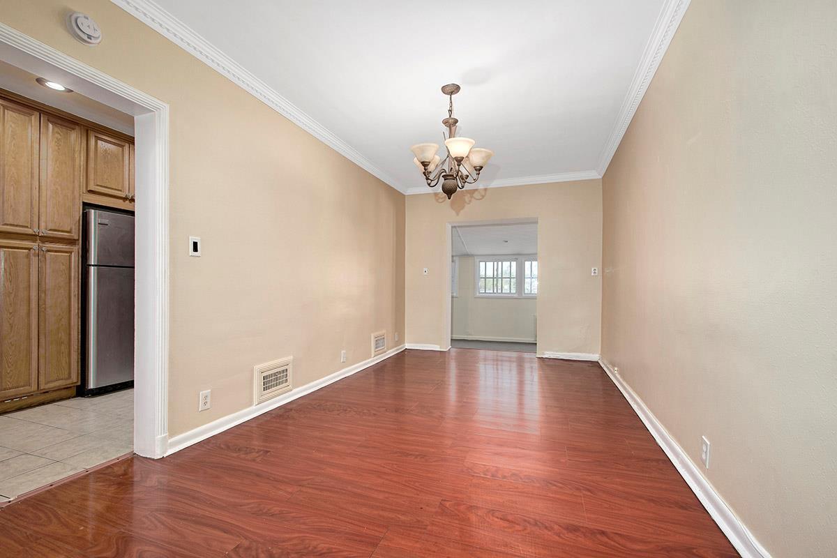 Single Family Matilda  Bronx, NY 10470, MLS-855109-7