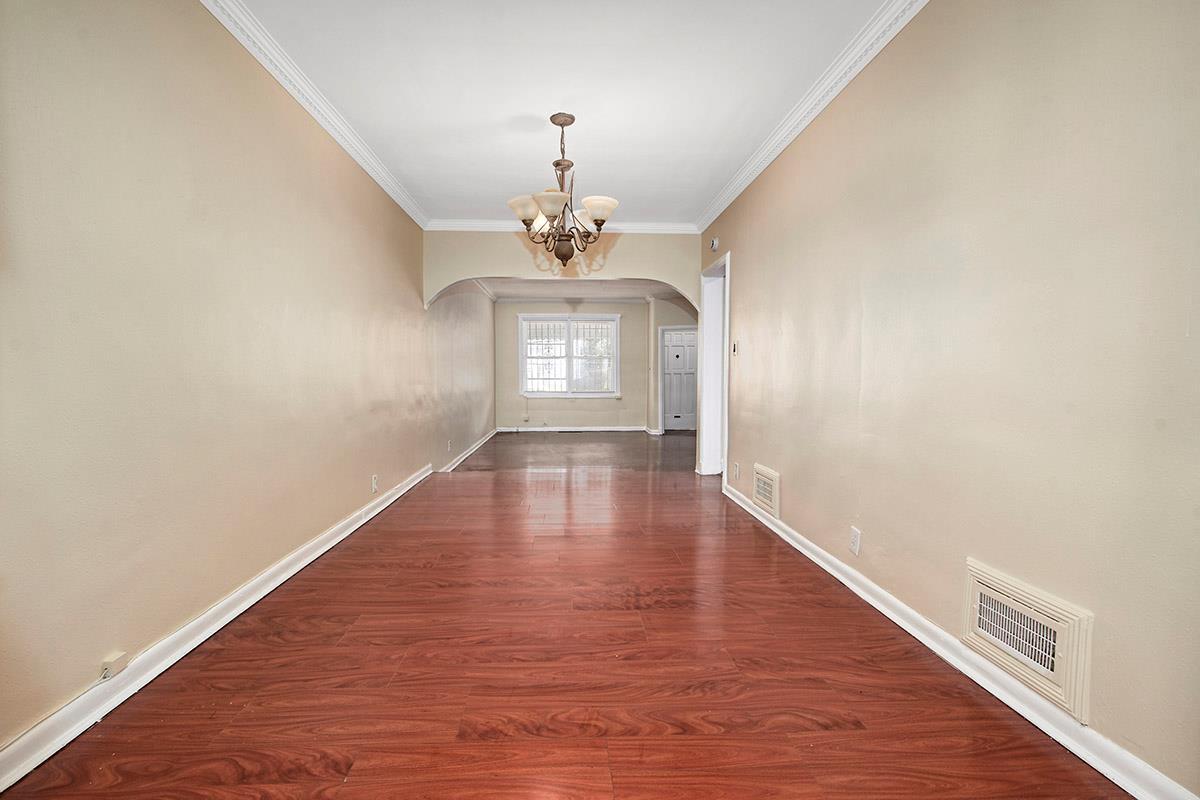Single Family Matilda  Bronx, NY 10470, MLS-855109-8