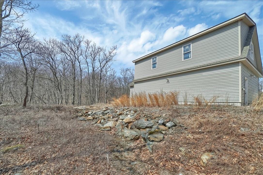 Single Family Deer Hollow  Dutchess County, NY 12570, MLS-855121-28