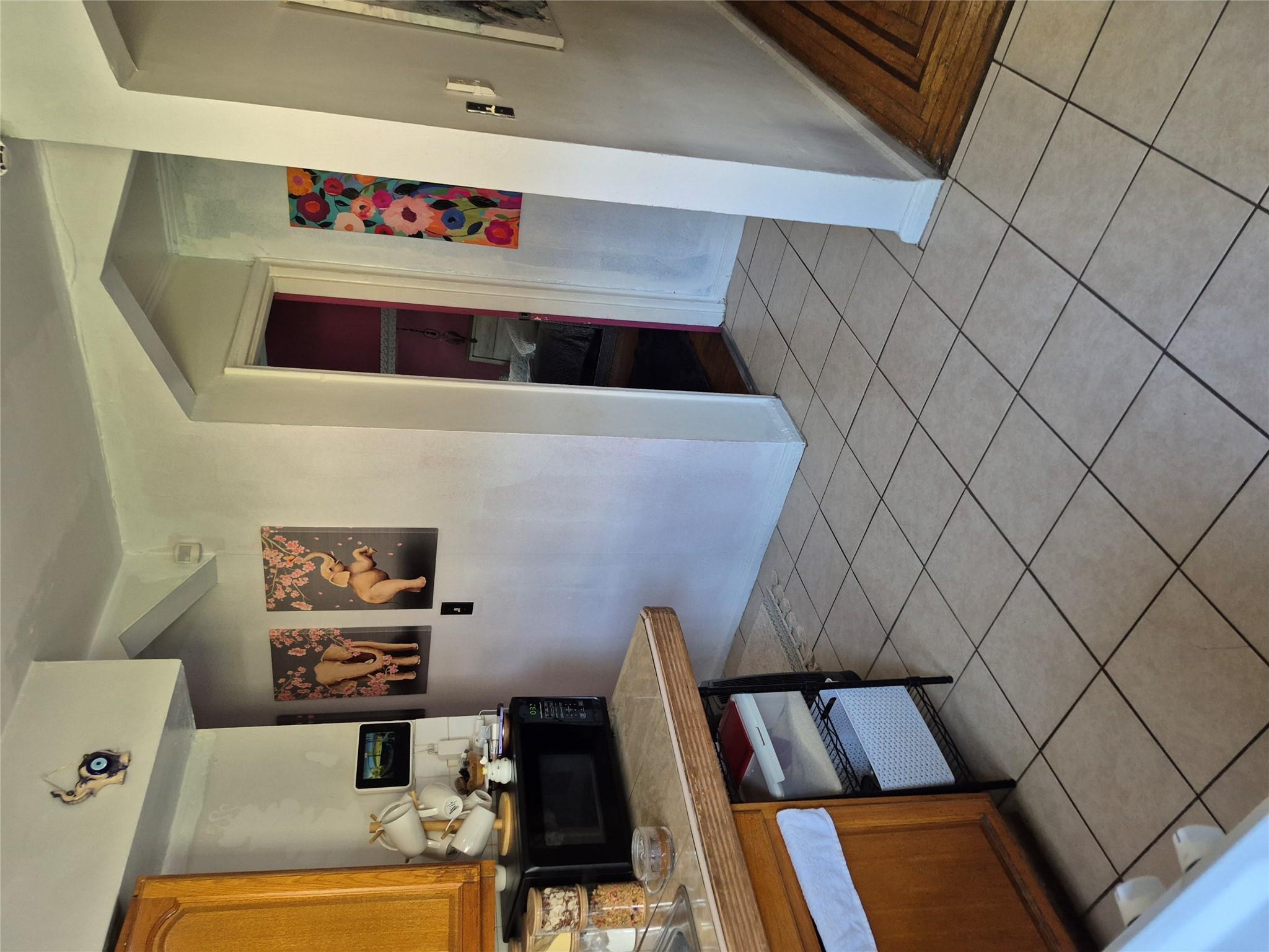 Single Family Tenbroeck  Bronx, NY 10469, MLS-855123-4