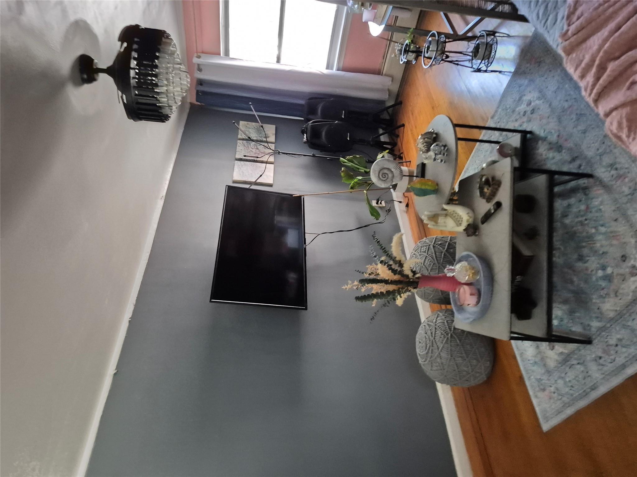 Single Family Tenbroeck  Bronx, NY 10469, MLS-855123-5