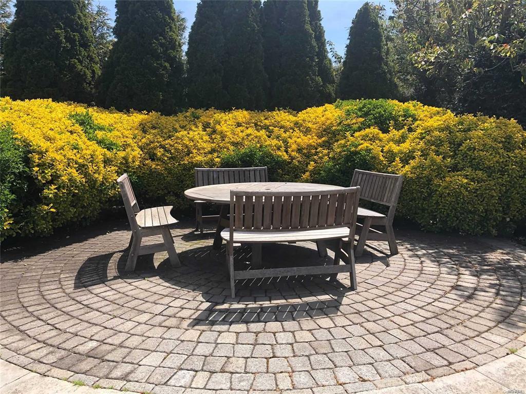 Single Family Suburban  Suffolk County, NY 11767, MLS-855127-23