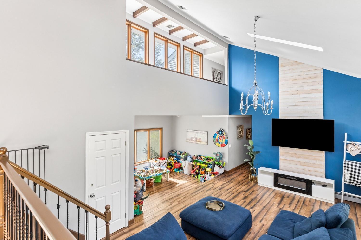 Single Family Suburban  Suffolk County, NY 11767, MLS-855127-9