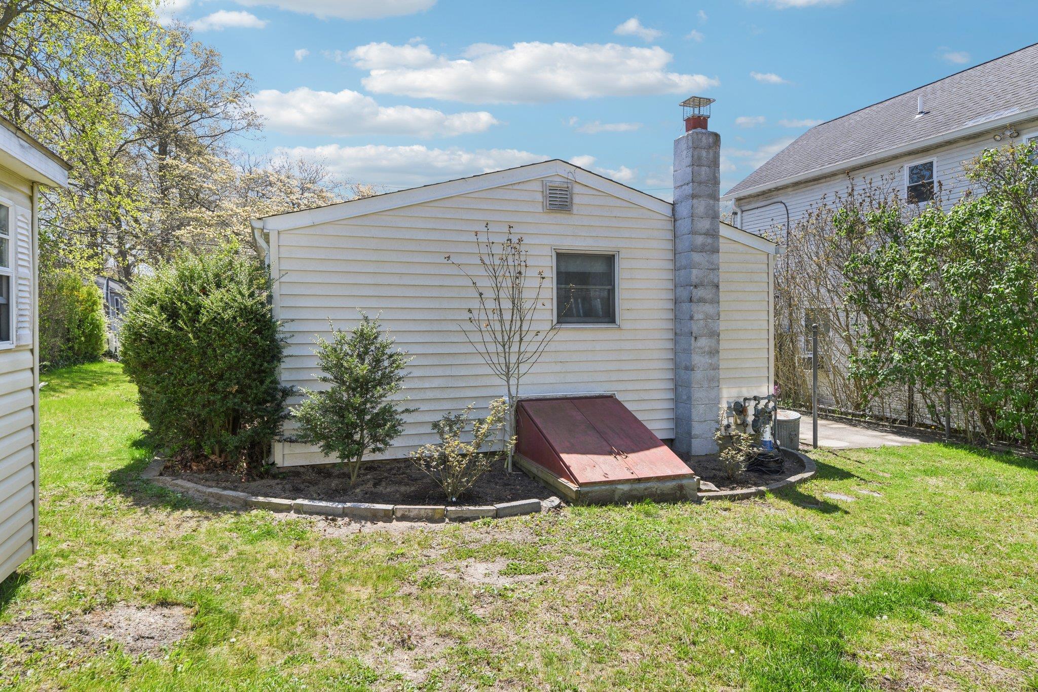 Single Family Bertha  Suffolk County, NY 11772, MLS-855133-24