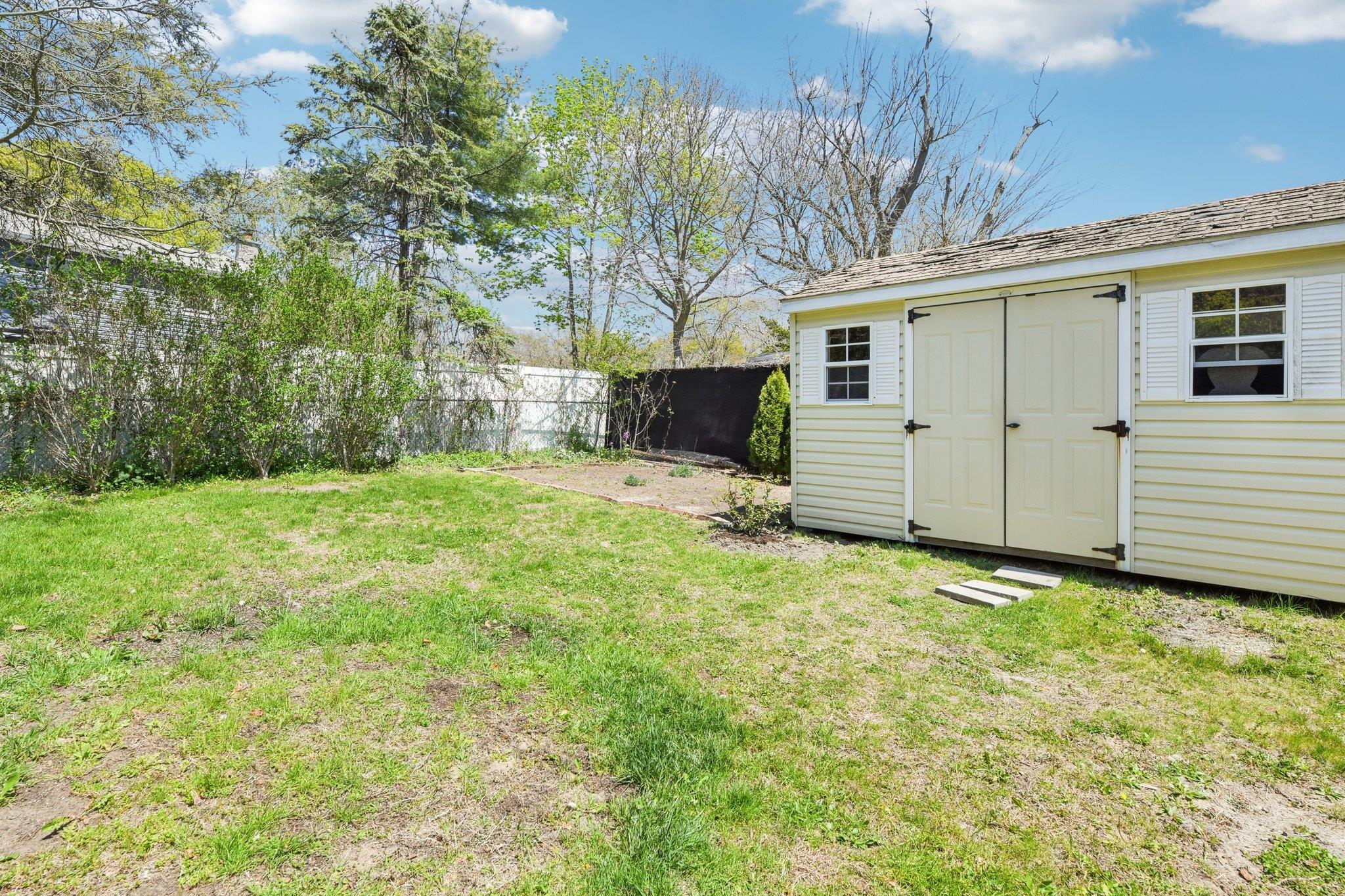 Single Family Bertha  Suffolk County, NY 11772, MLS-855133-26