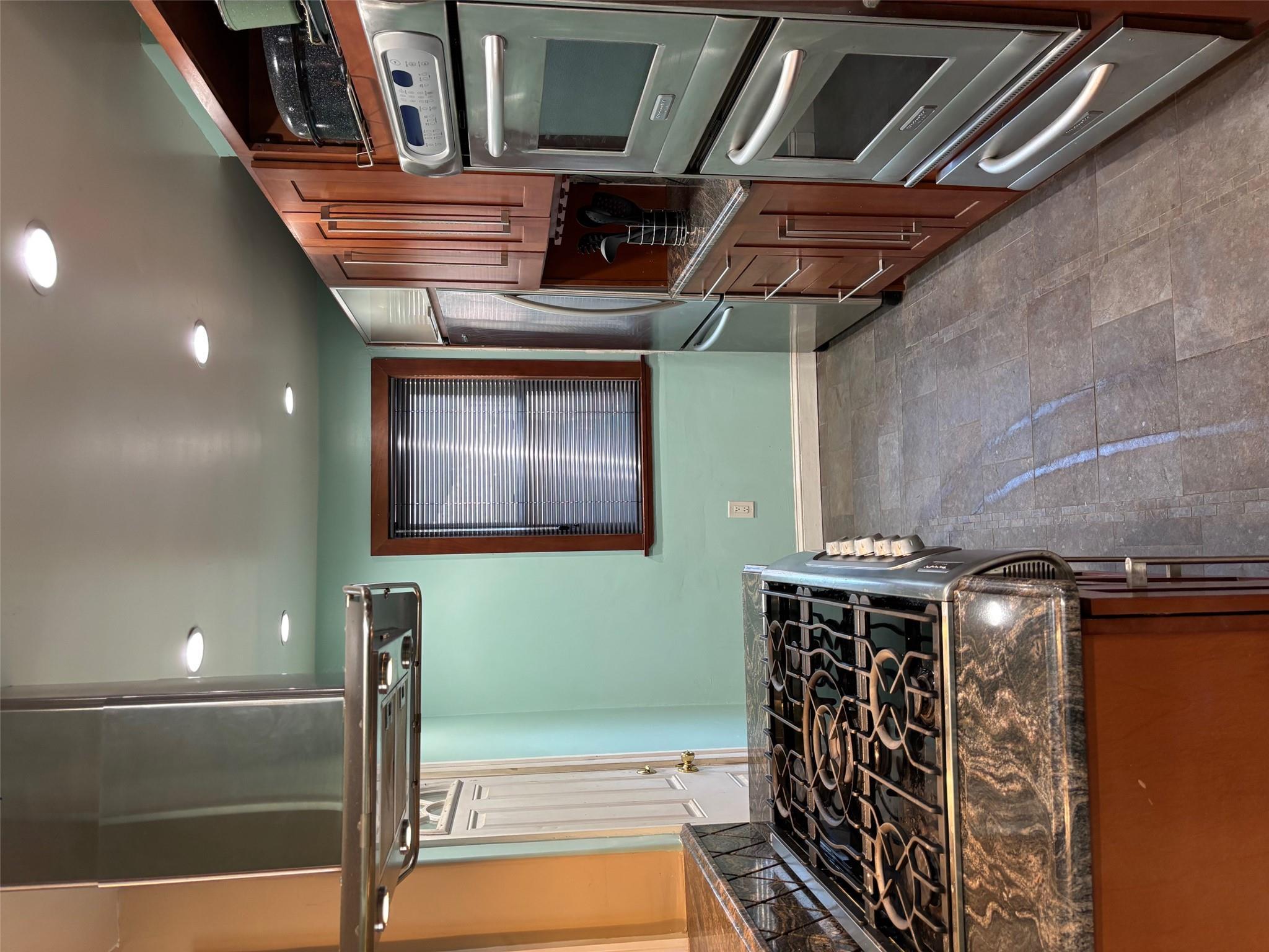 Single Family 115  Queens, NY 11434, MLS-855139-12