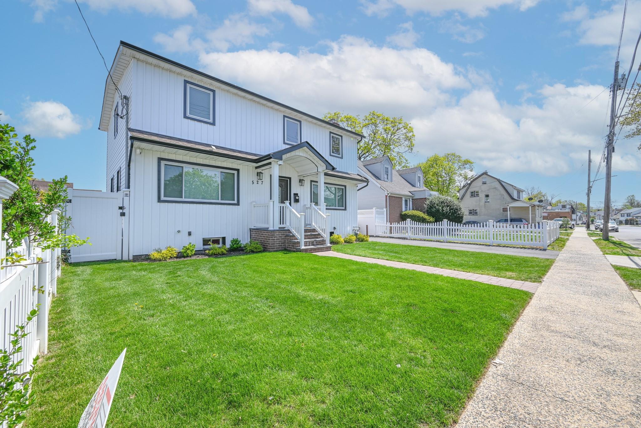 Single Family Hawthorne  Nassau County, NY 11553, MLS-855144-21
