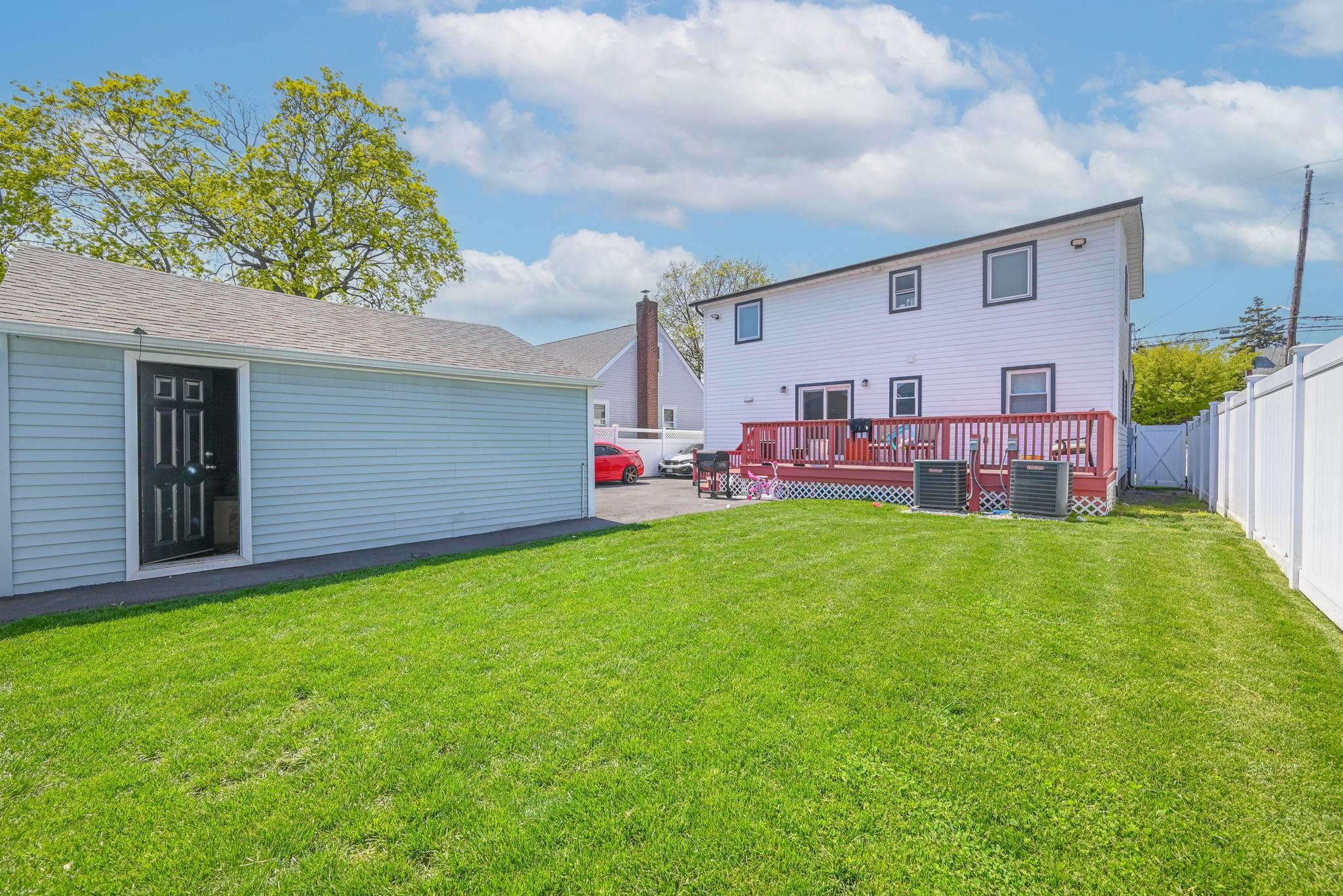 Single Family Hawthorne  Nassau County, NY 11553, MLS-855144-22