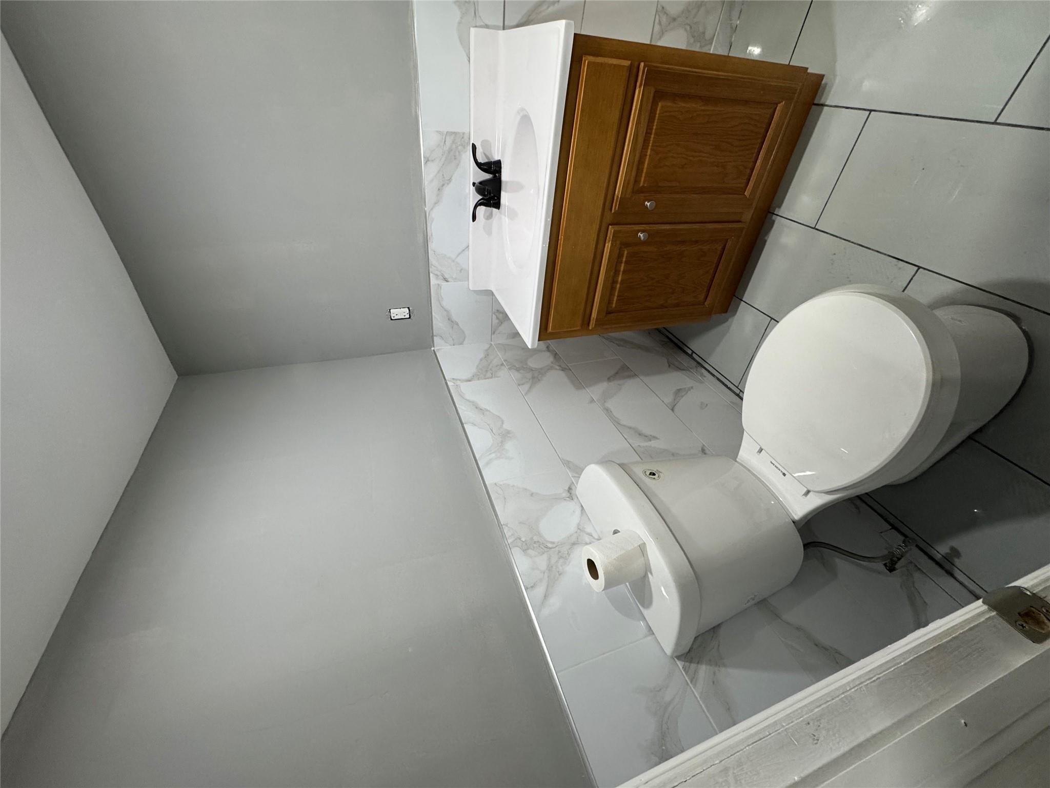 Single Family 88th  Brooklyn, NY 11236, MLS-855155-20