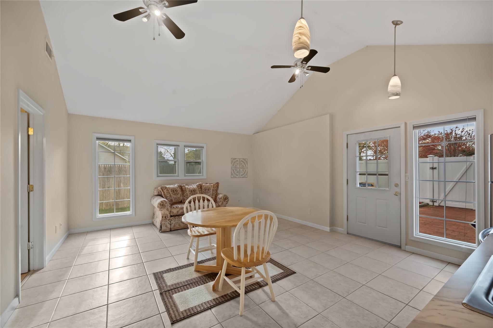 Single Family East Roe  Suffolk County, NY 11772, MLS-855174-26