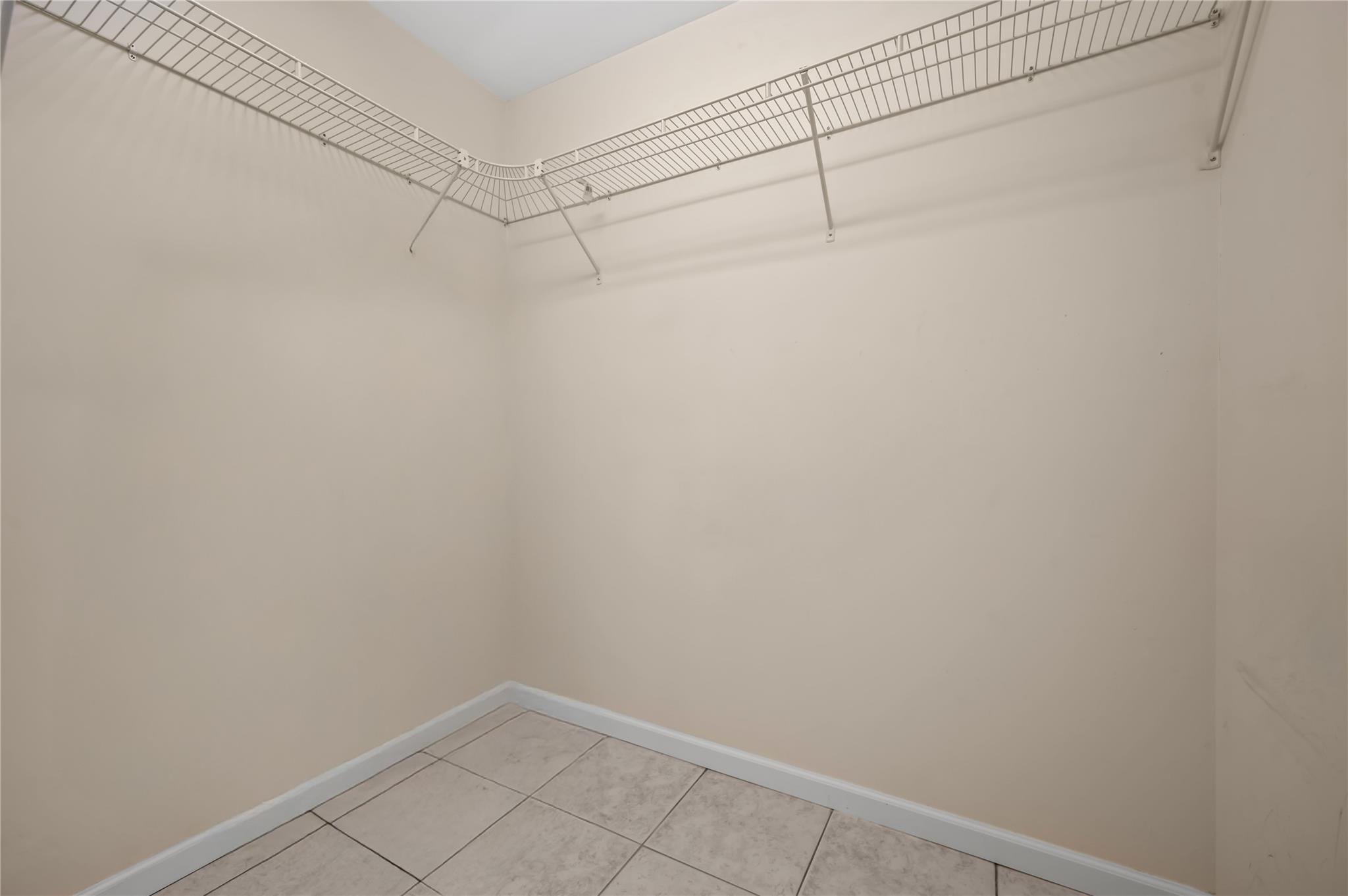 Single Family East Roe  Suffolk County, NY 11772, MLS-855174-32