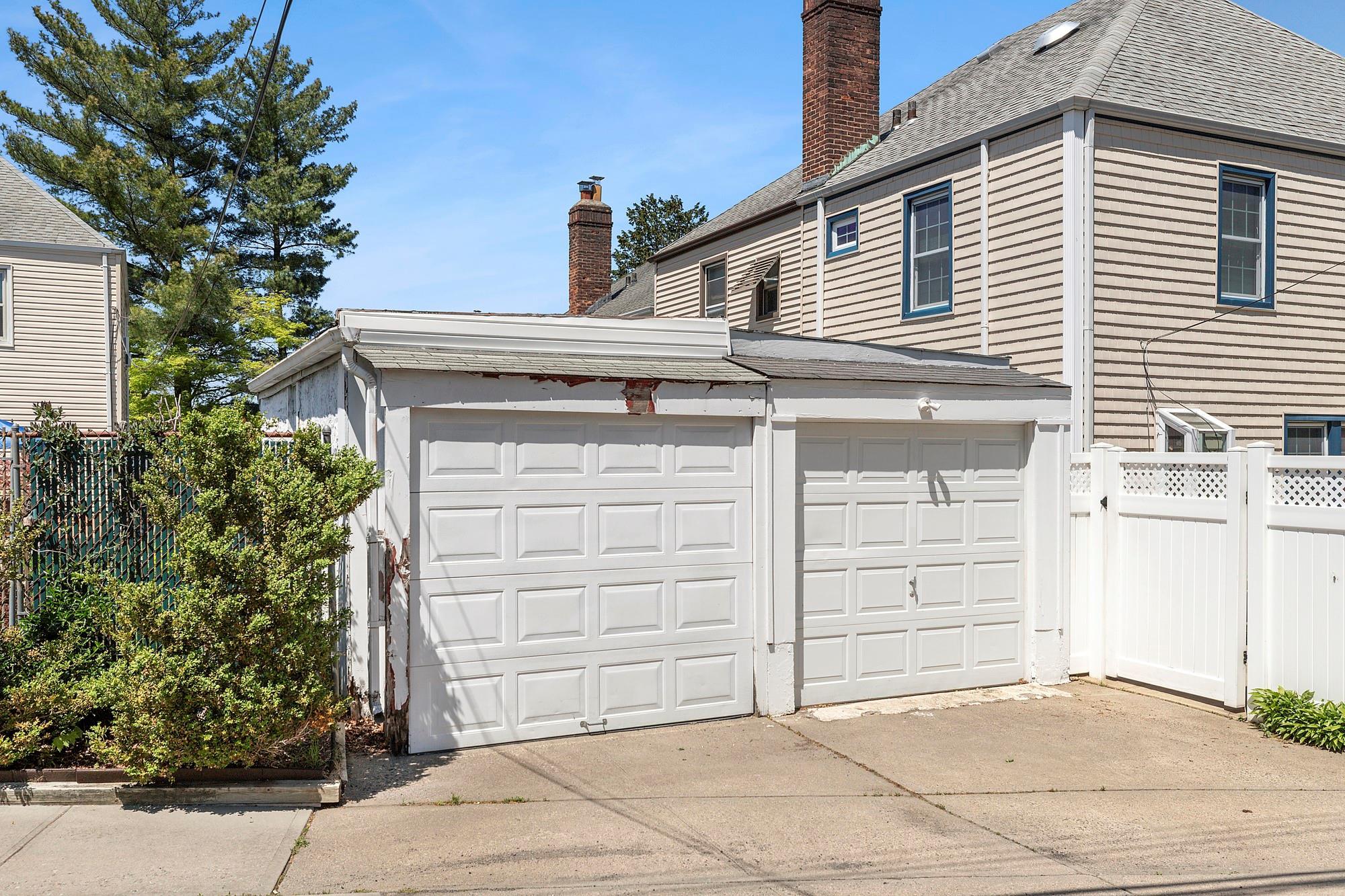 Single Family Glenwood  Queens, NY 11362, MLS-855180-15