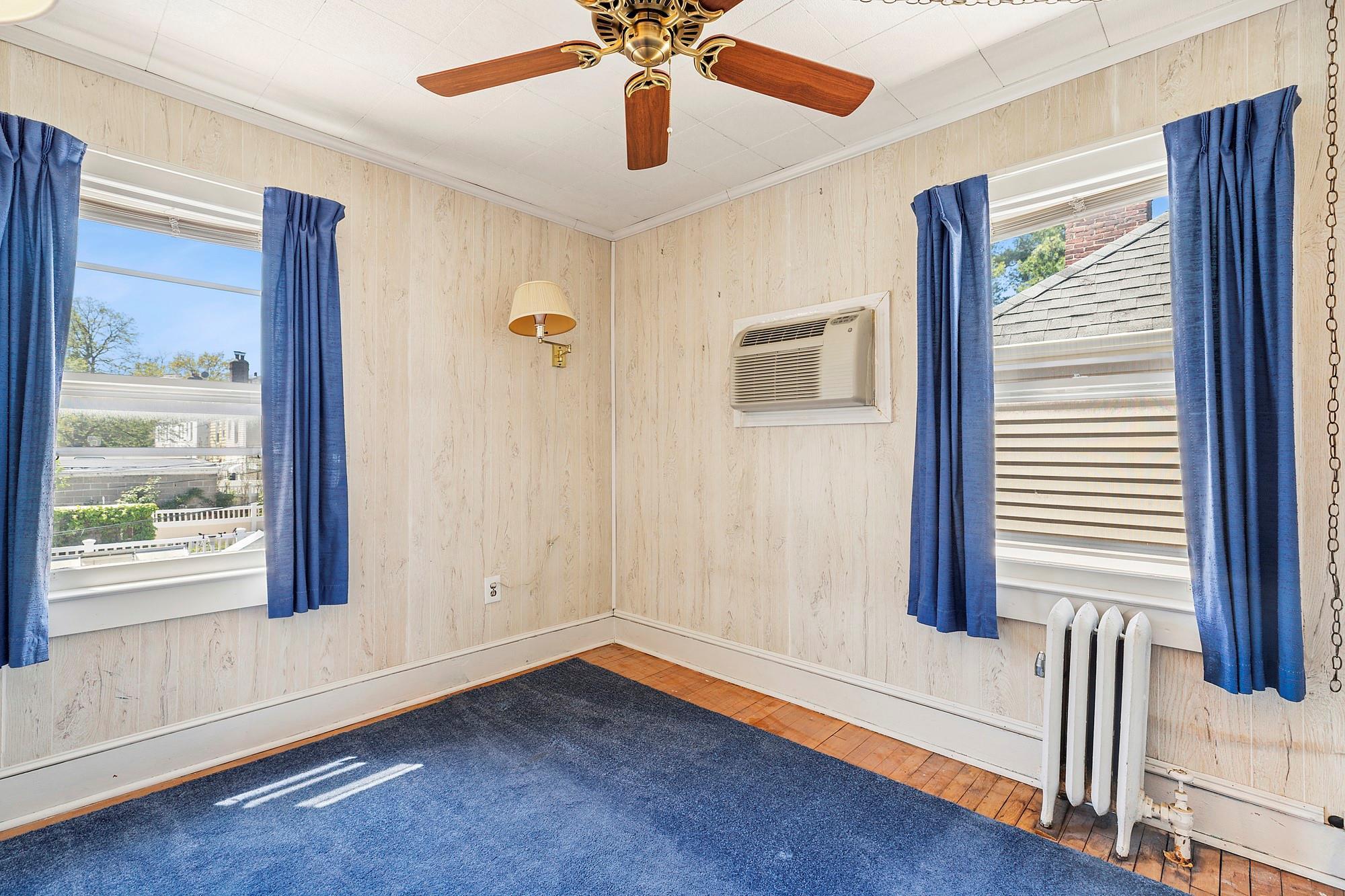 Single Family Glenwood  Queens, NY 11362, MLS-855180-8