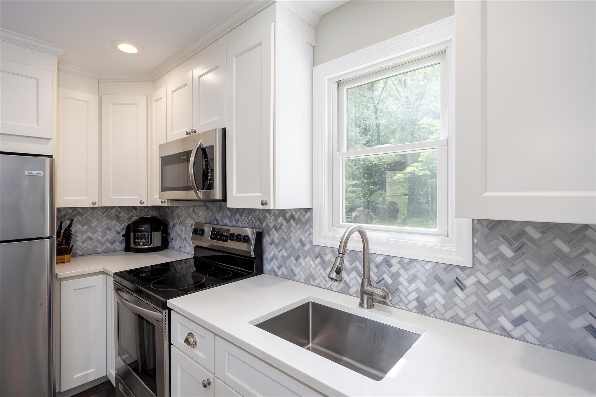 Single Family Gibbs Pond  Suffolk County, NY 11767, MLS-855205-14