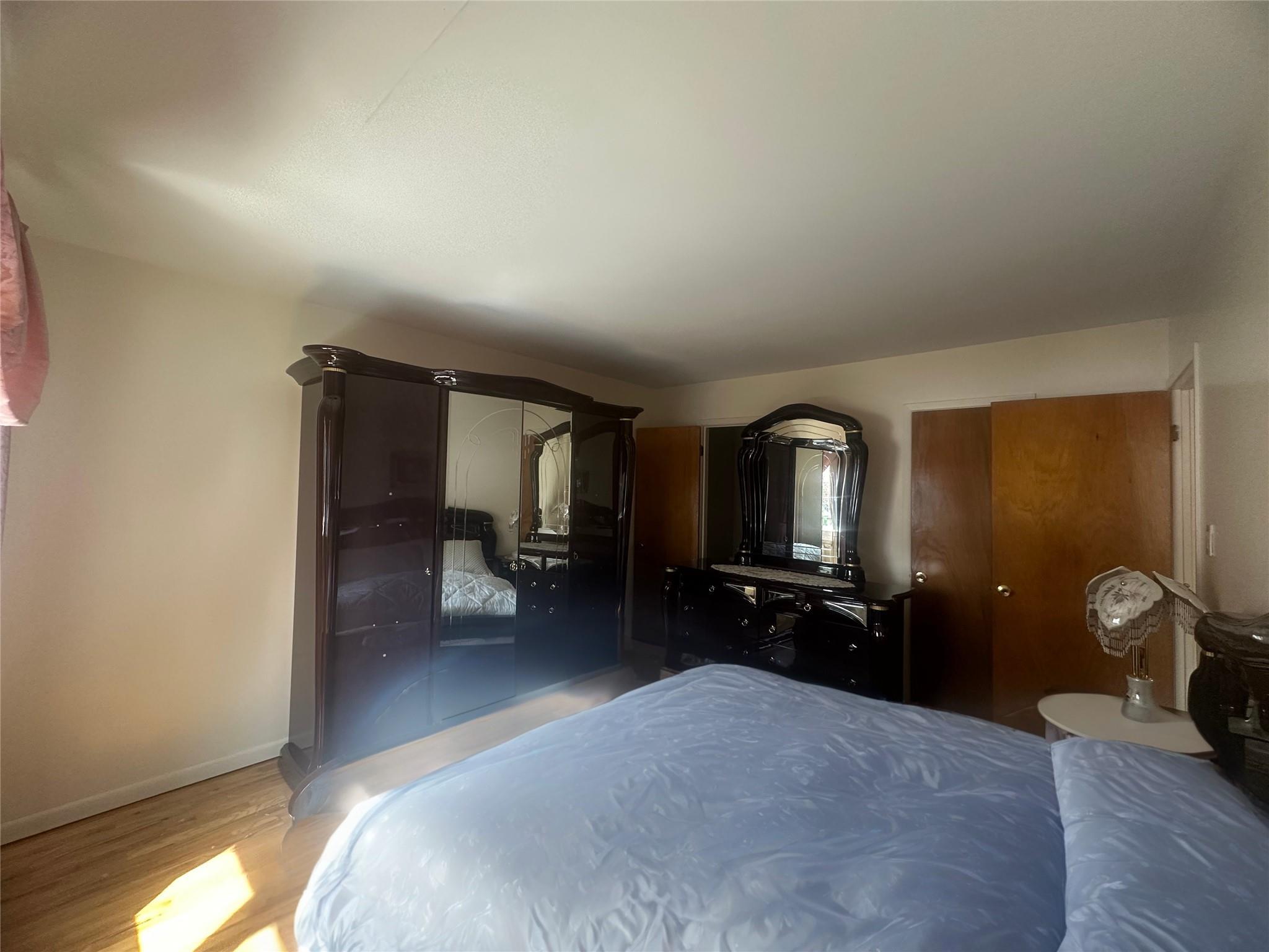 Apartment 71st  Queens, NY 11385, MLS-855214-2
