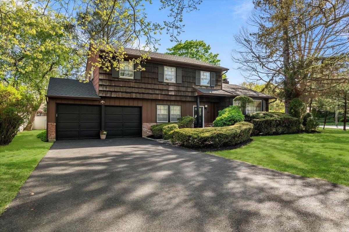Single Family Yorktown  Suffolk County, NY 11746, MLS-855221-24