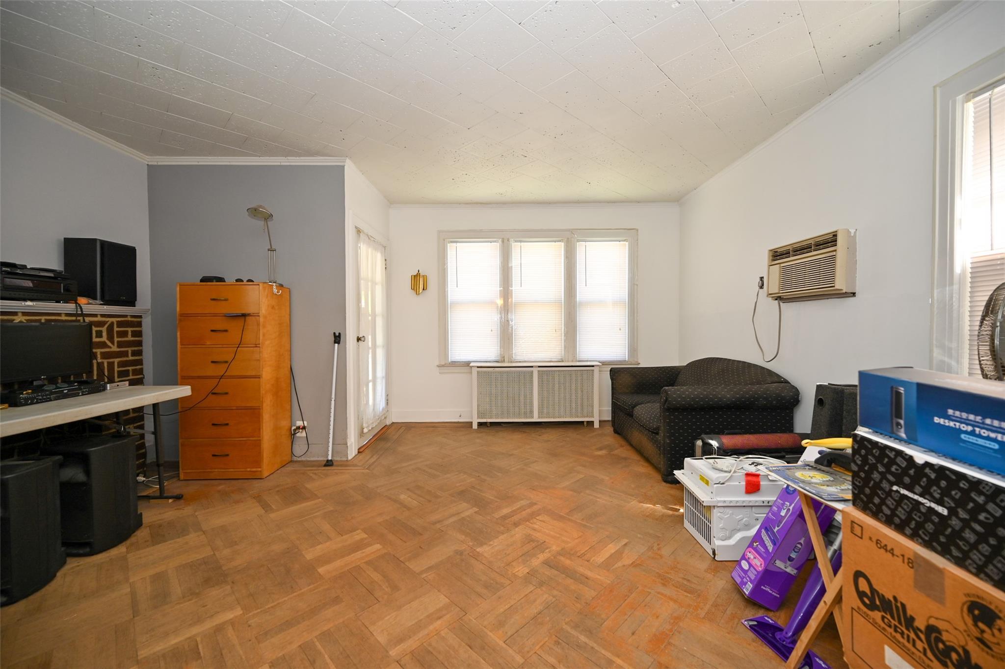 Single Family Courtney  Queens, NY 11358, MLS-855227-7