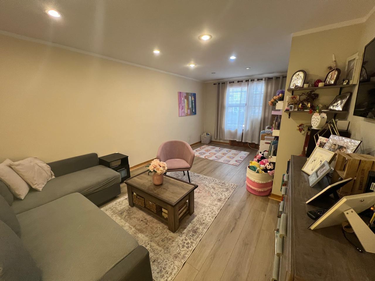 Apartment 65  Queens, NY 11375, MLS-855233-2