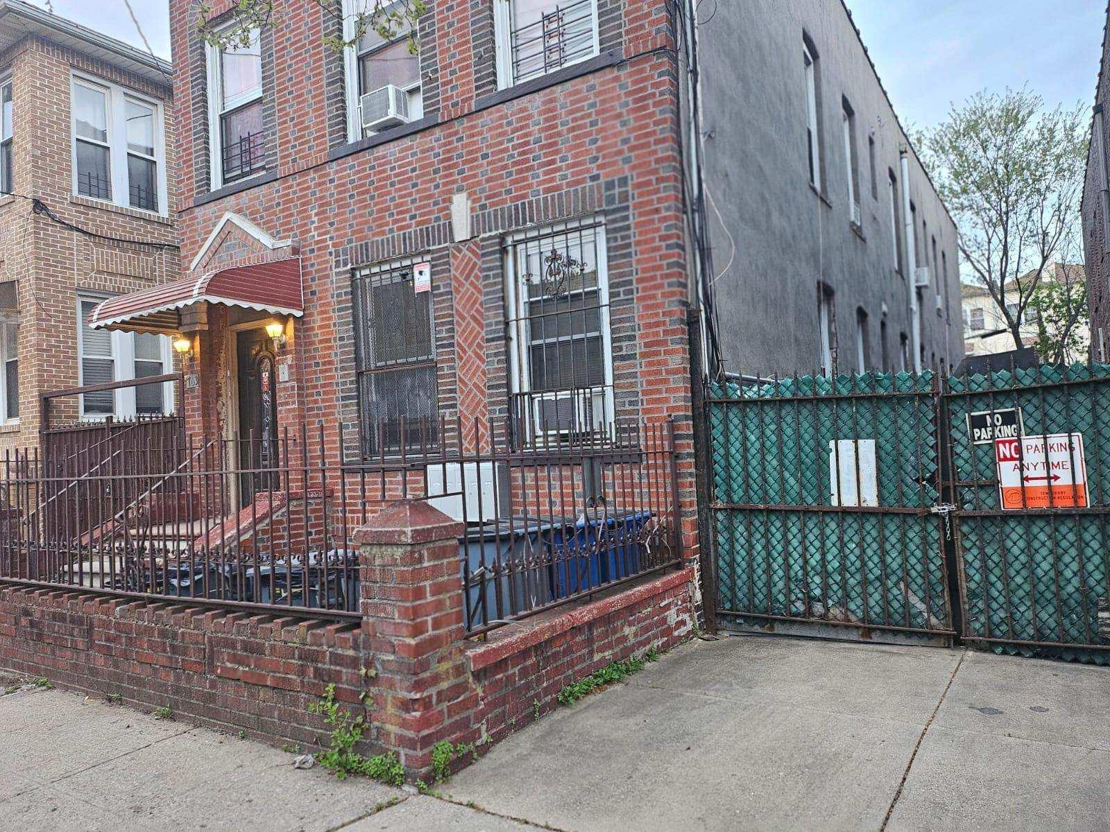 Single Family Hendrix  Brooklyn, NY 11207, MLS-855243-10