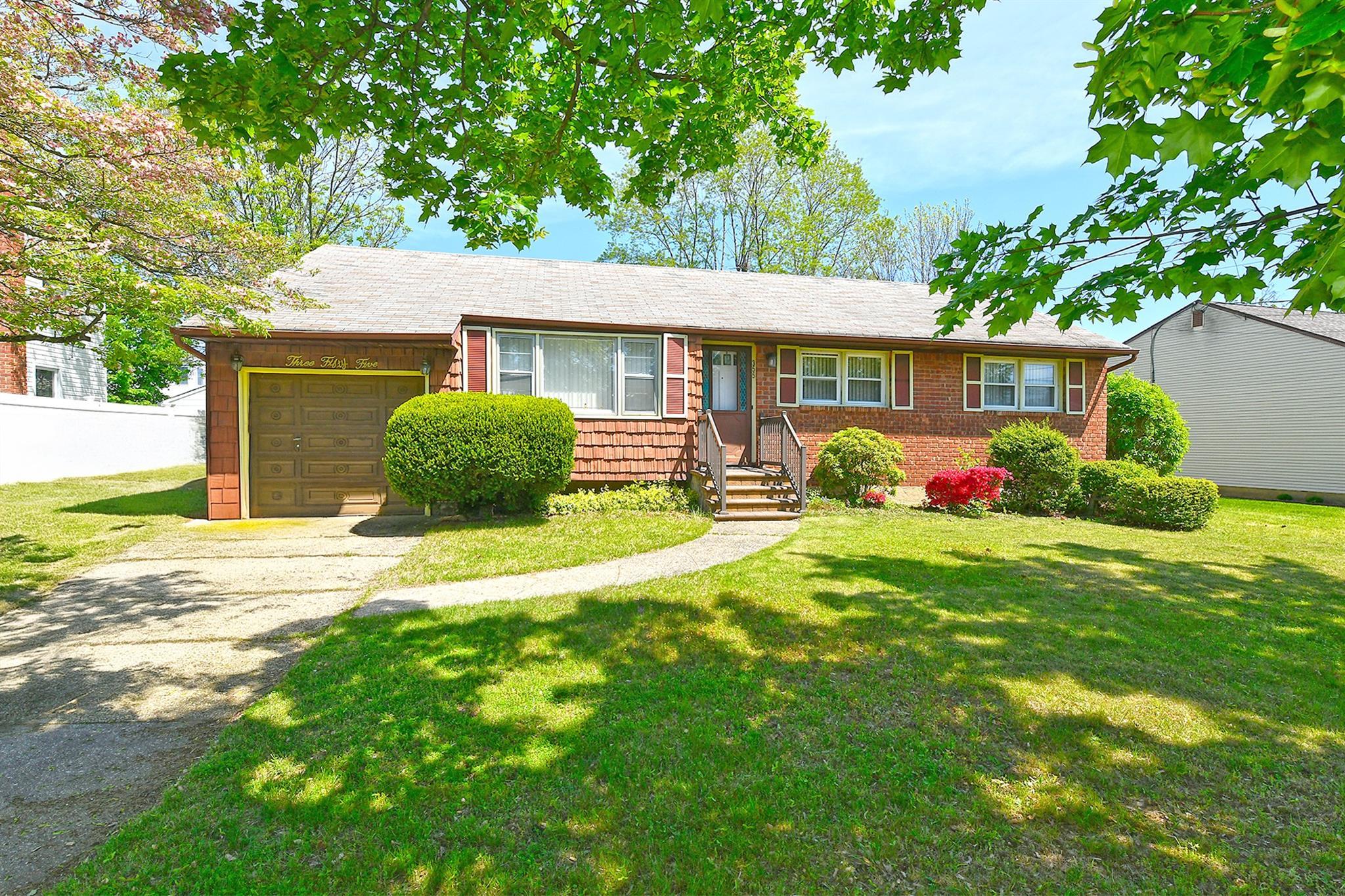 Single Family Iowa  Nassau County, NY 11758, MLS-855269-4