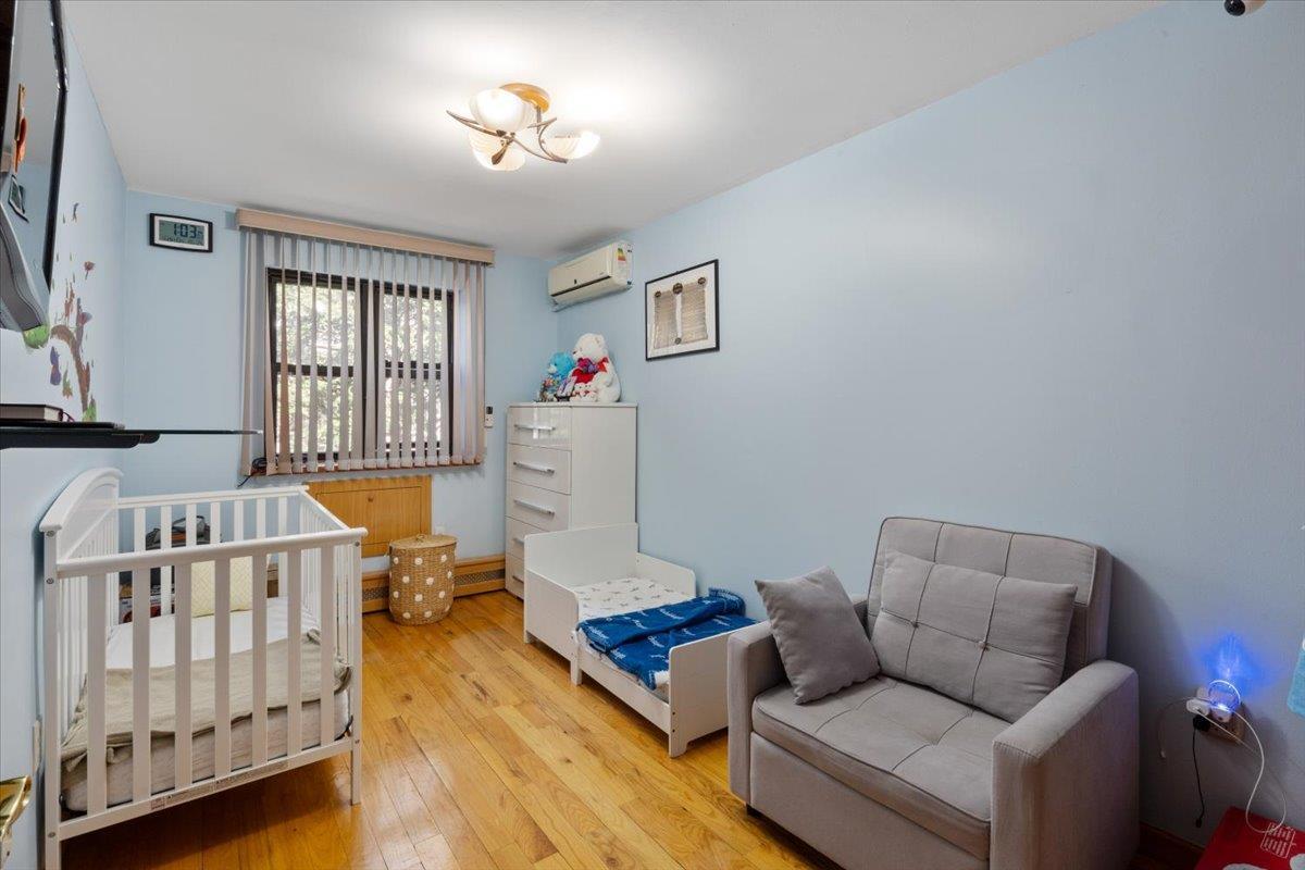 Condo Wetherole  Queens, NY 11374, MLS-855276-11