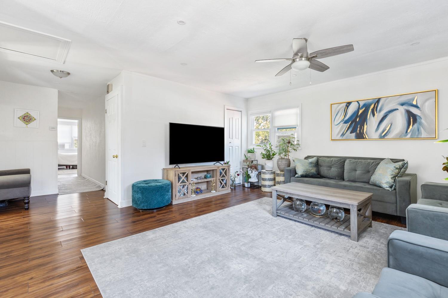Single Family Kellum  Suffolk County, NY 11746, MLS-855287-15