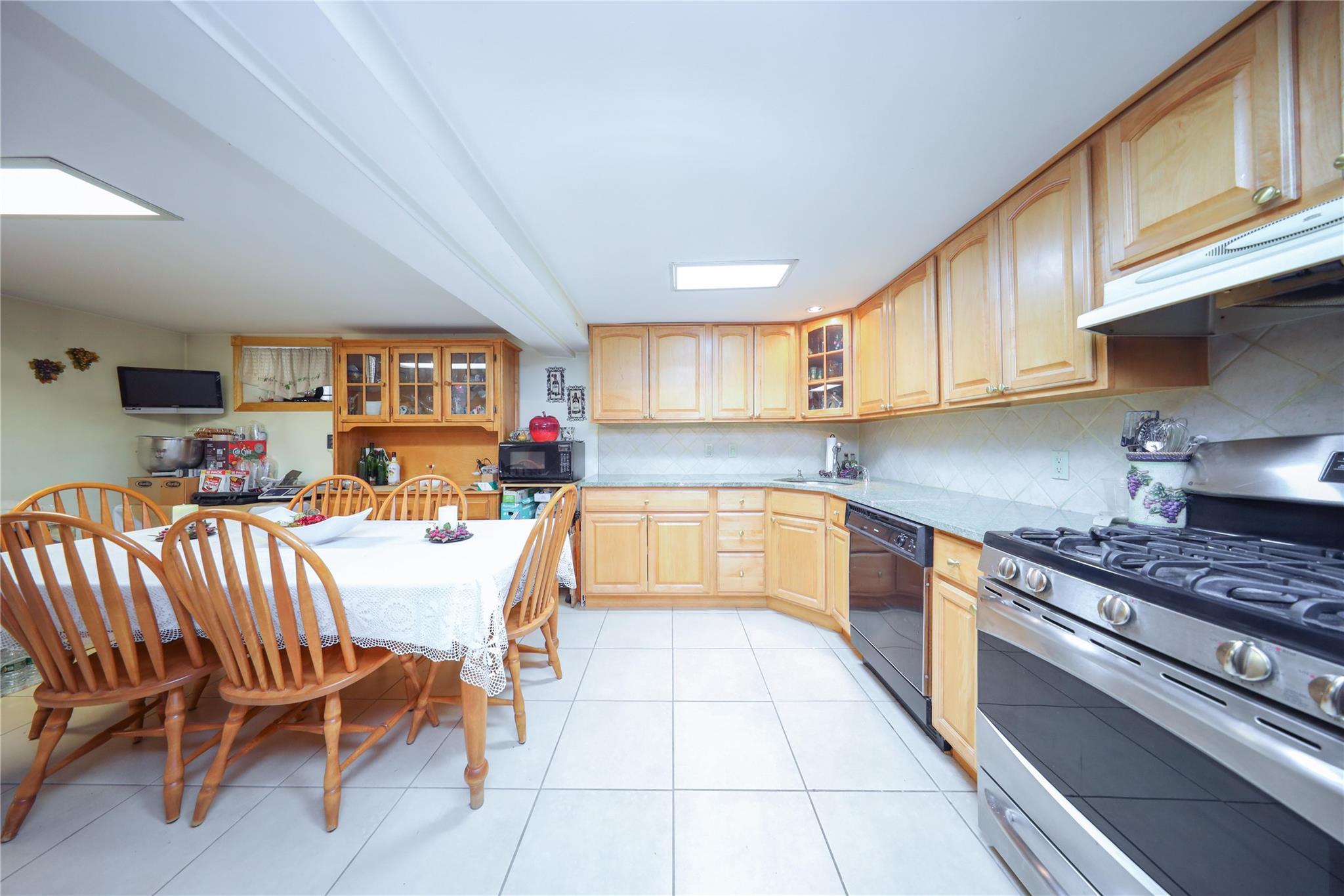 Single Family 5th  Brooklyn, NY 11204, MLS-855292-16
