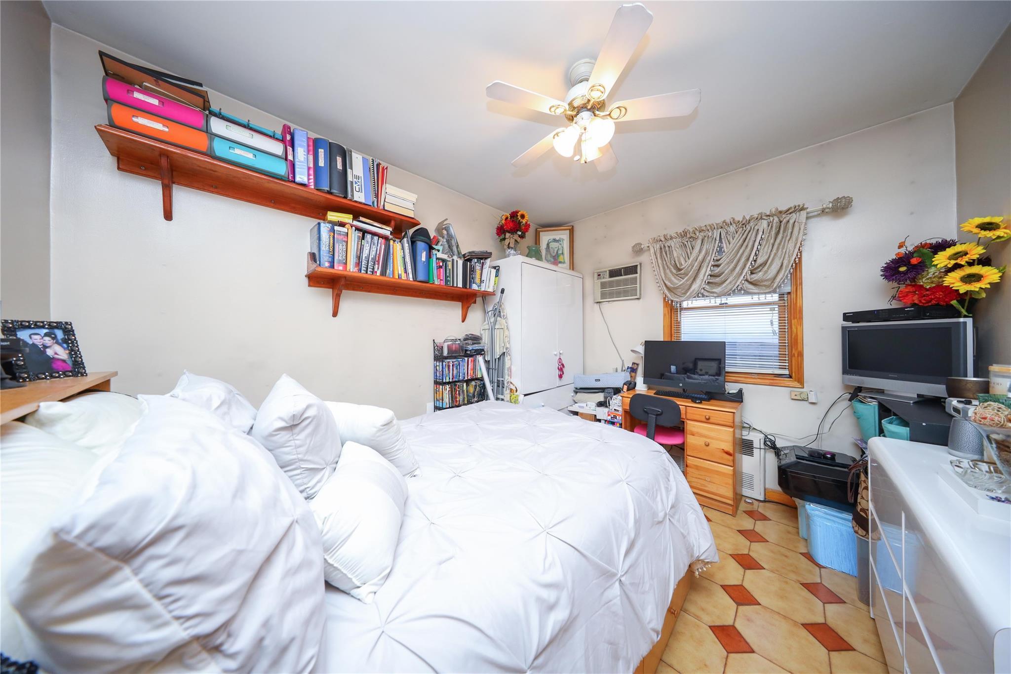 Single Family 5th  Brooklyn, NY 11204, MLS-855292-18