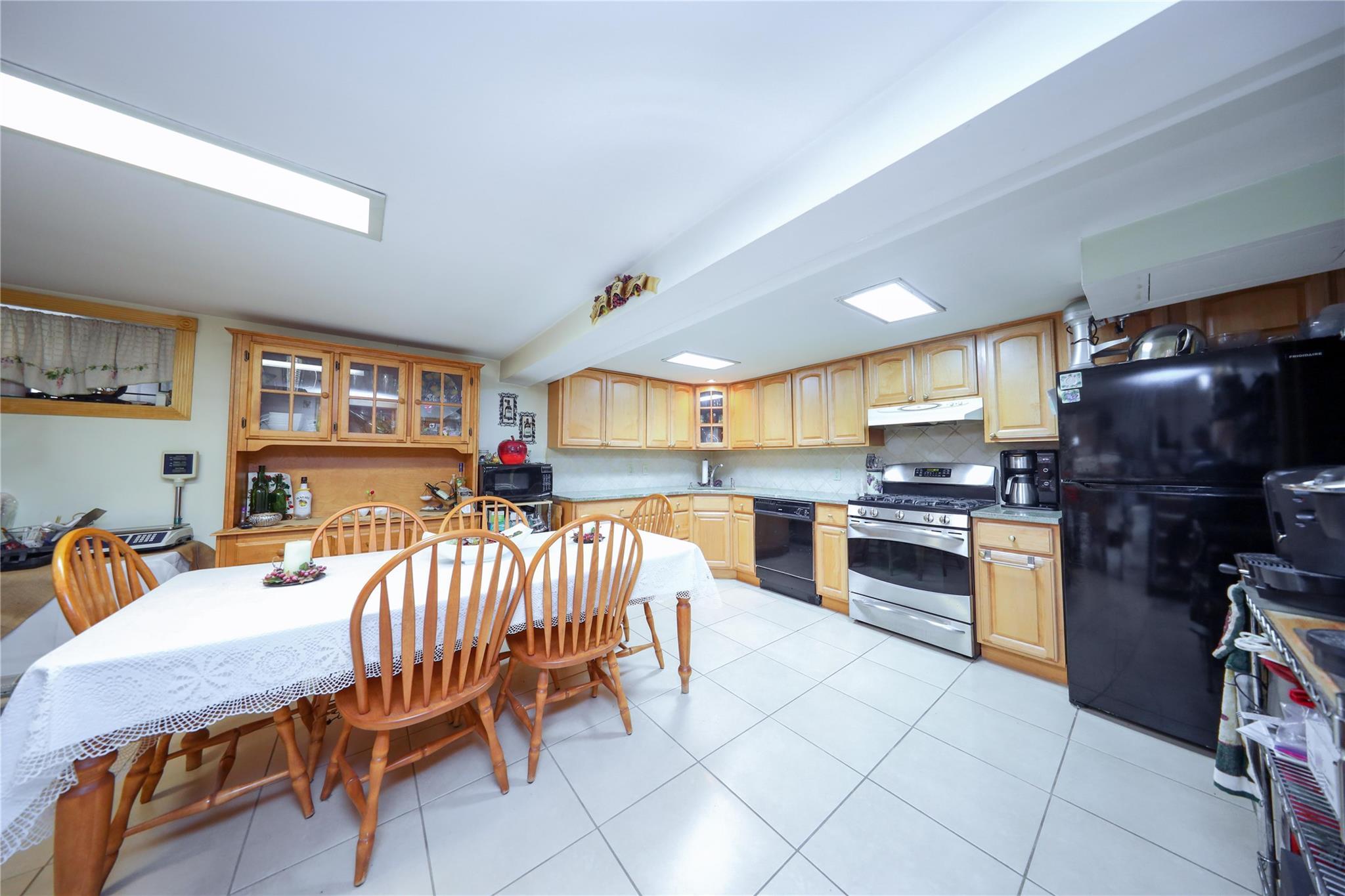 Single Family 5th  Brooklyn, NY 11204, MLS-855292-19