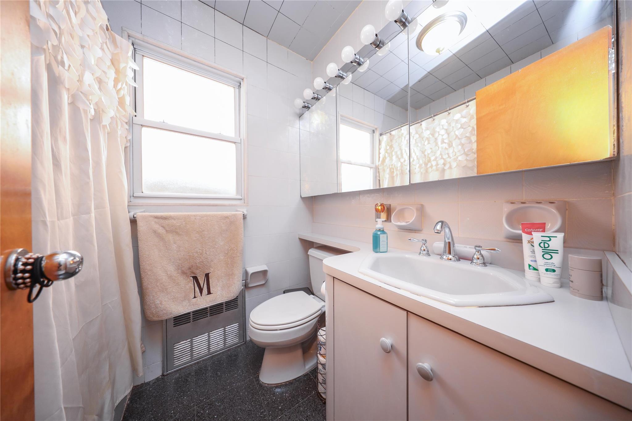 Single Family 5th  Brooklyn, NY 11204, MLS-855292-23